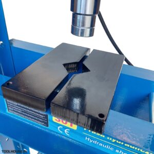 hydrauliprässi 30 tonnia