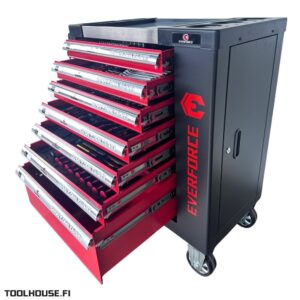 työkaluvaunu työkaluilla